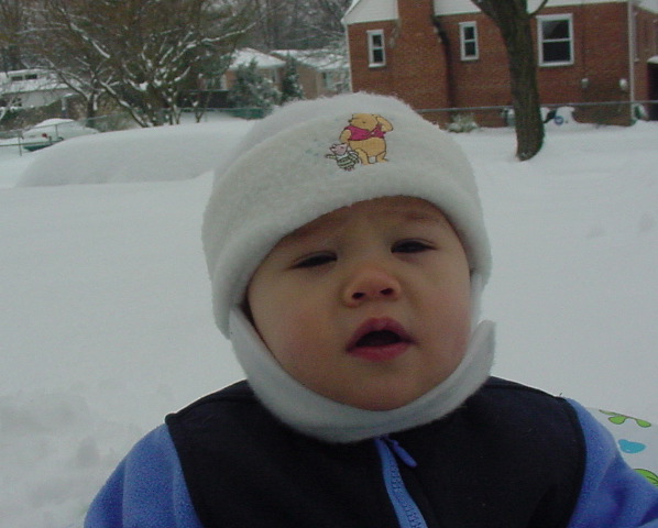Emma_snow_day_11_mos_7